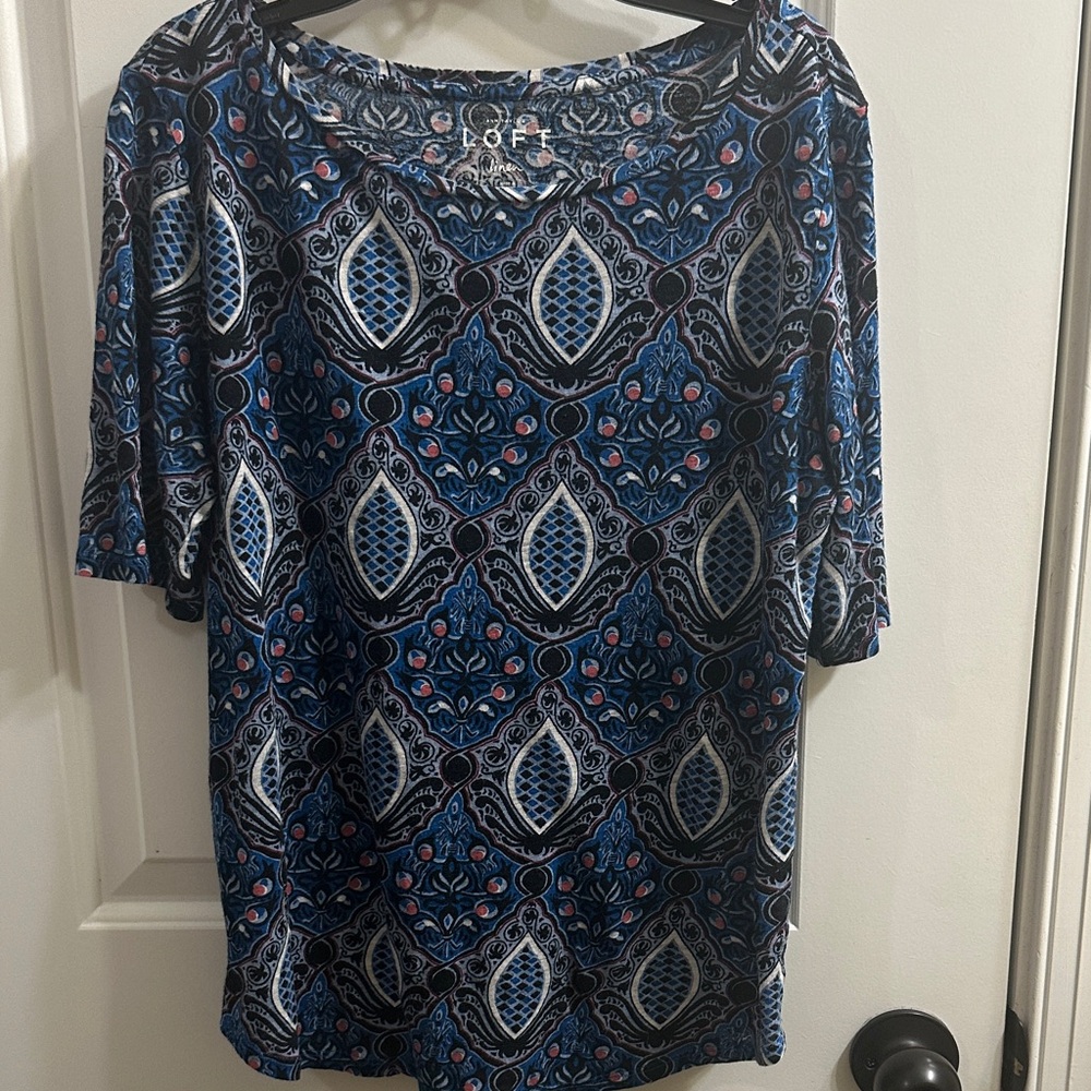 LOFT Linen Blue Patterned 1/2 Sleeve Tee